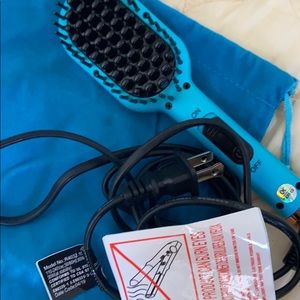 Straightening brush tool